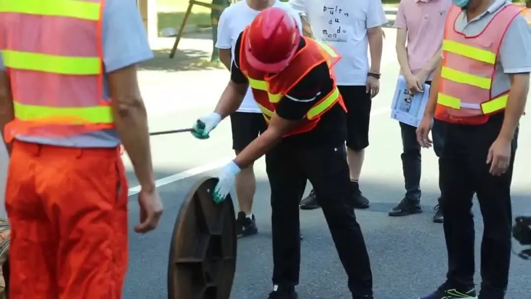 城南路网雨污管网清淤与修复服务项目